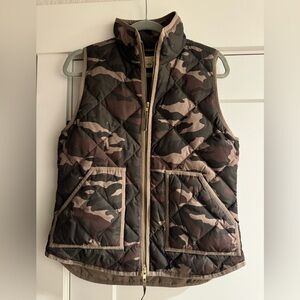 J. Crew Camo Quilted Puffer Vest - Camo - Size S